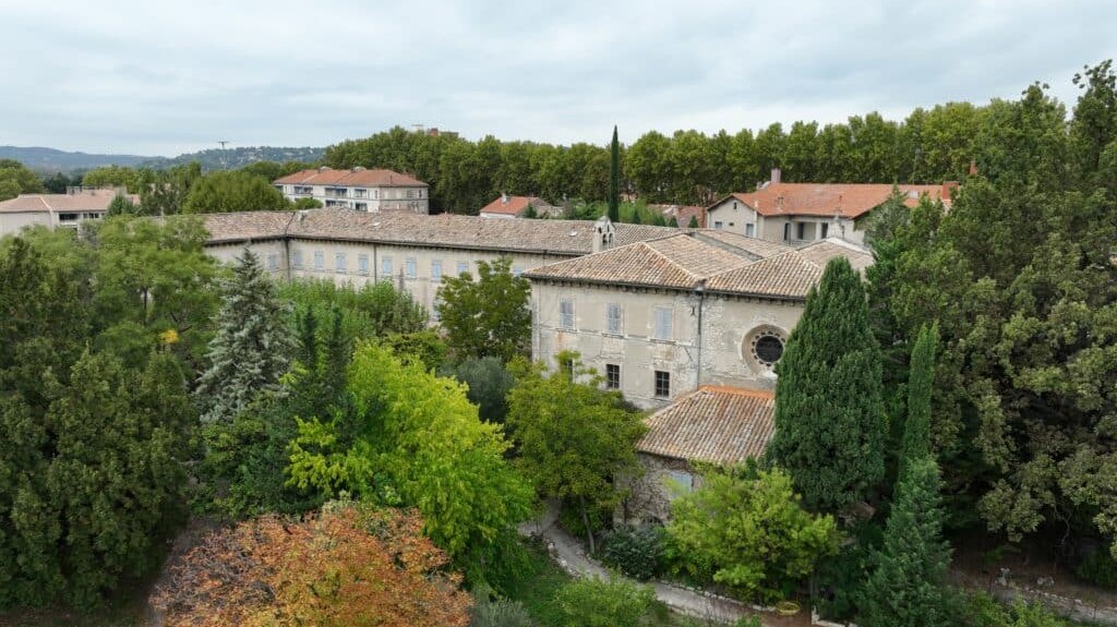 vue aérienne carmel d'avignon la respélid